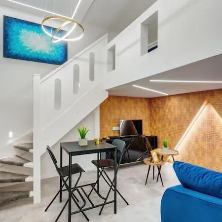 Modern Luxe Retreat