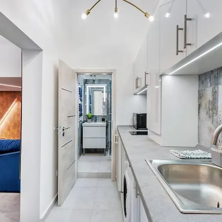 Modern Luxe Retreat *