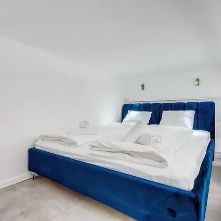 Modern Luxe Retreat