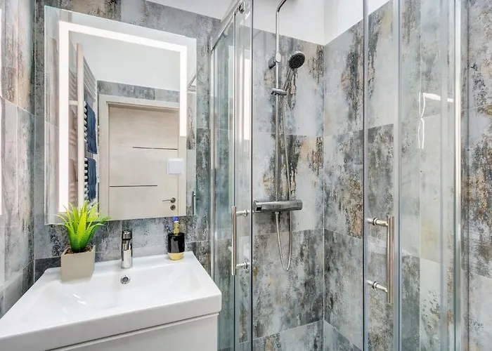 Modern Luxe Retreat